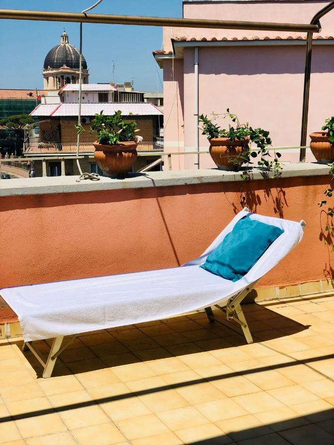 شقة Penthouse Sea View ليدو دي أوستيا المظهر الخارجي الصورة