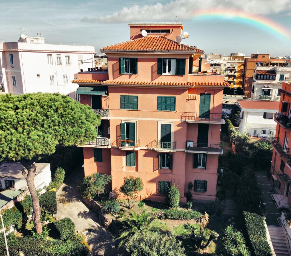 شقة Penthouse Sea View ليدو دي أوستيا المظهر الخارجي الصورة